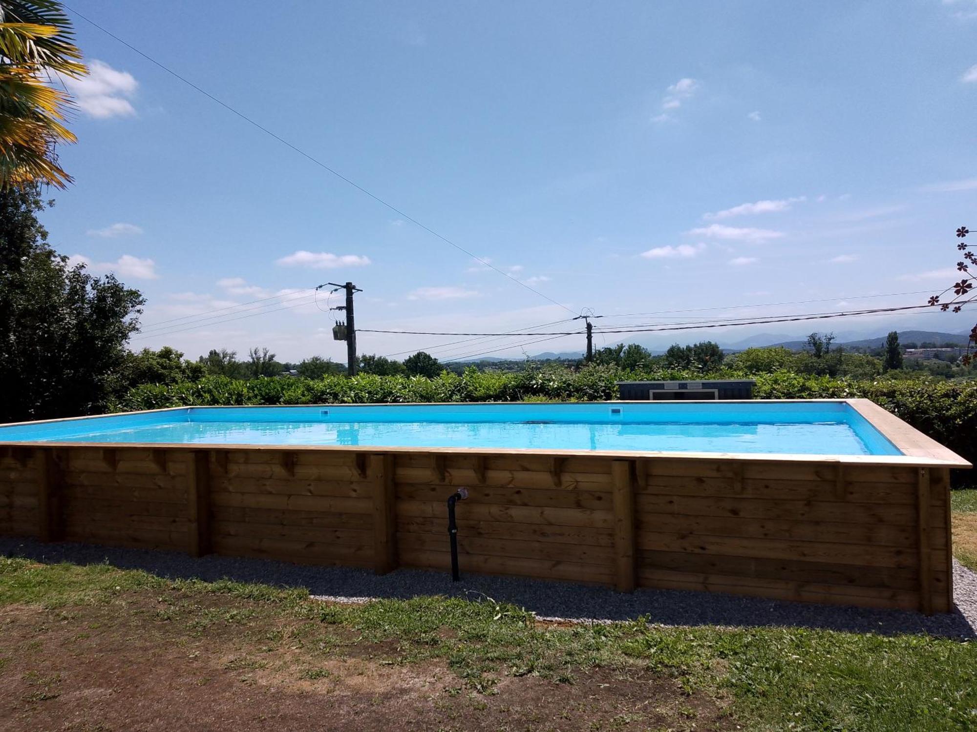 Pyrenees Vue Gite - Vues Fantastique, Parking Gratuit Sur Place & Piscine Saint Gaudens Exteriör bild